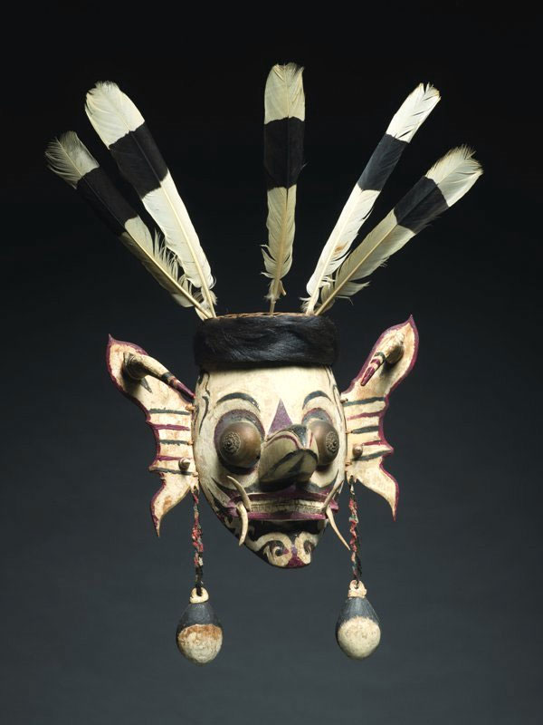 39: Wood/pigments/feathers ceremonial dance mask (Hudoq)