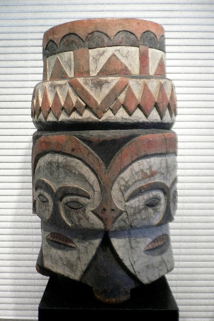 75: Large Wood Container